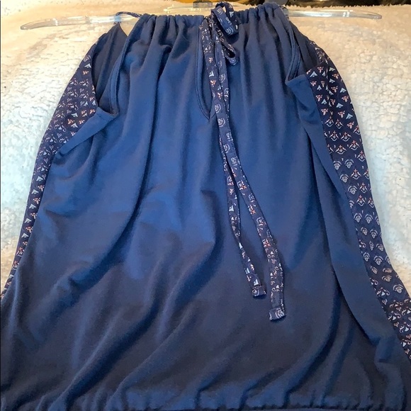 Top - Picture 4 of 4